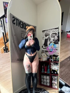 Cute cuddly gf reporting for duty hehe swipeeee