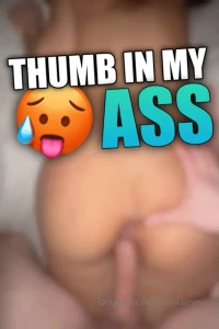 bunni-emmie - Thumb in my ass this random sneaky link was being a freak so i put it part 4 