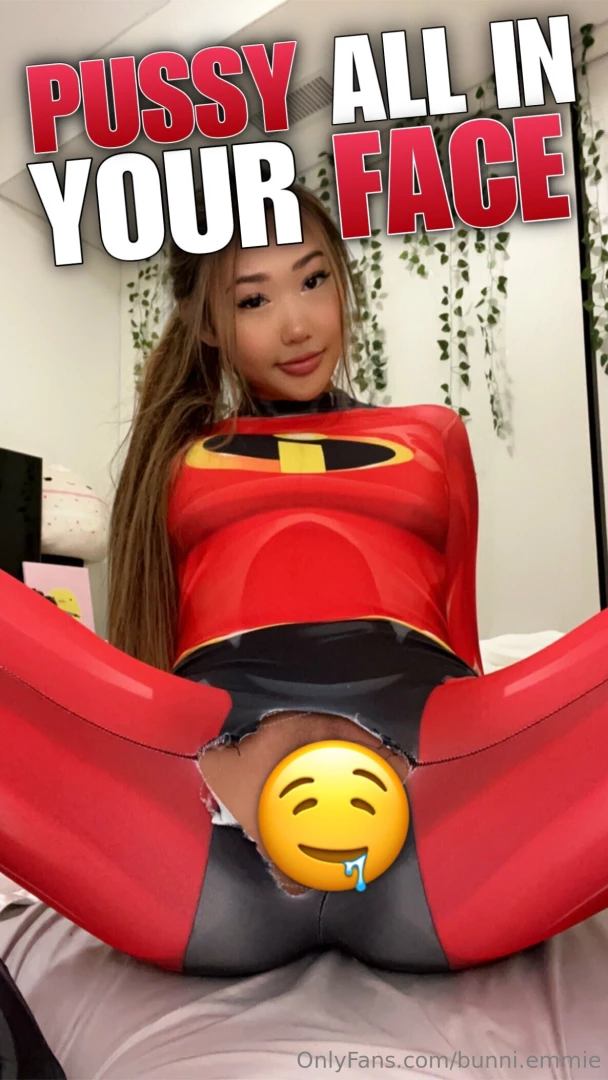 Pussy all in your face right in front of the camera shaking my bare part 6 