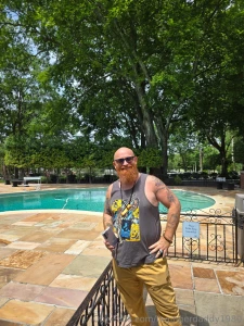 Graceland home of elvis presley a very very distant cousin of mine part 2