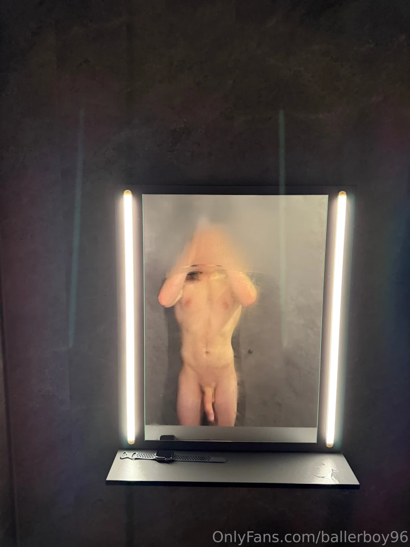 Pov you have finished your workout and get horny while you are still 