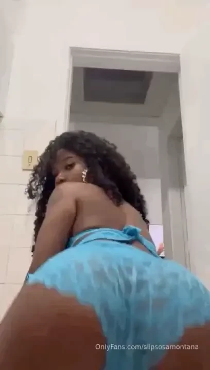 Preciso gozar preciso de um homem pra comer minha bucetinha com for a 