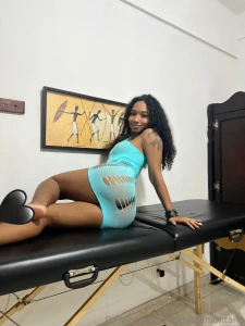 Onde vc ta bae to com meu vestido novo que acabei de ganhar e td que