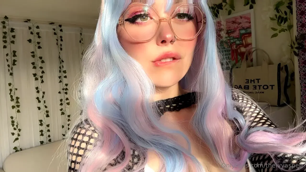 I m so hot give me everything 