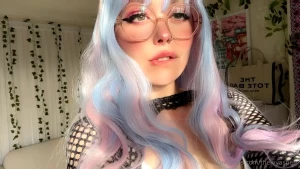 I m so hot give me everything