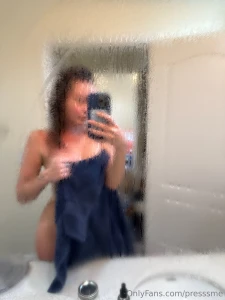 If you want to see what s under the towel check your dms