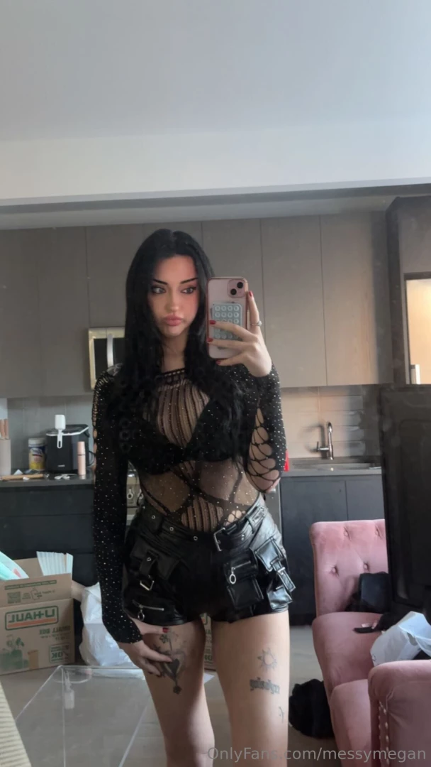 Alt bop house is notttt ready for me 4 days away guys 