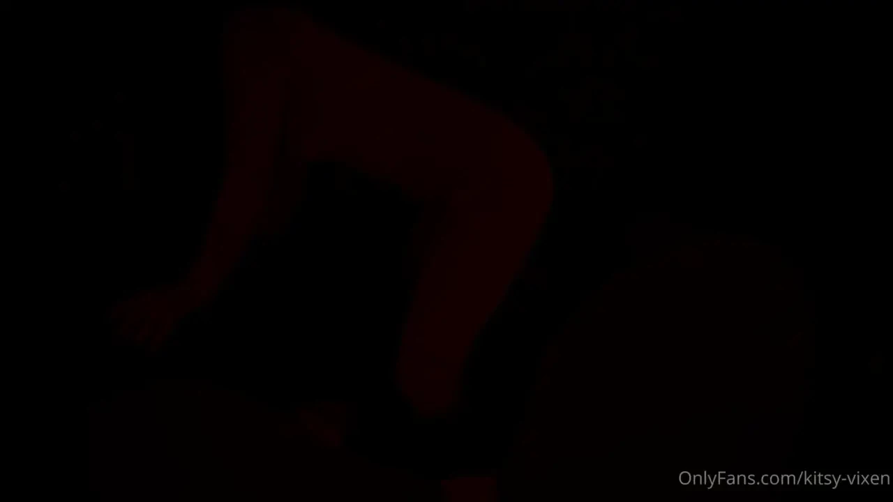 Sniffing spider girls farts b angle when he is literally gagging in 