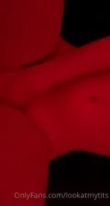 Lookatmytits
