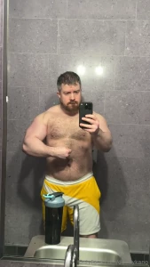 First workout of 2025 done gonna really hit it hard to try to get as