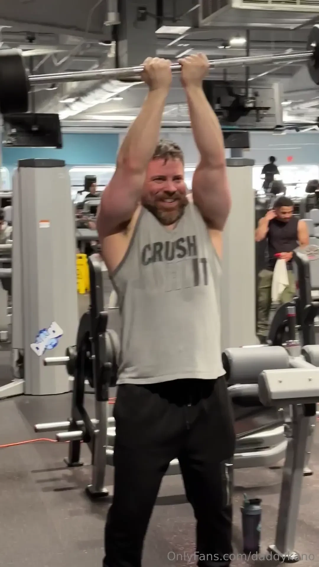 Close grip is hard haha also rip to my right pinky toe lol 