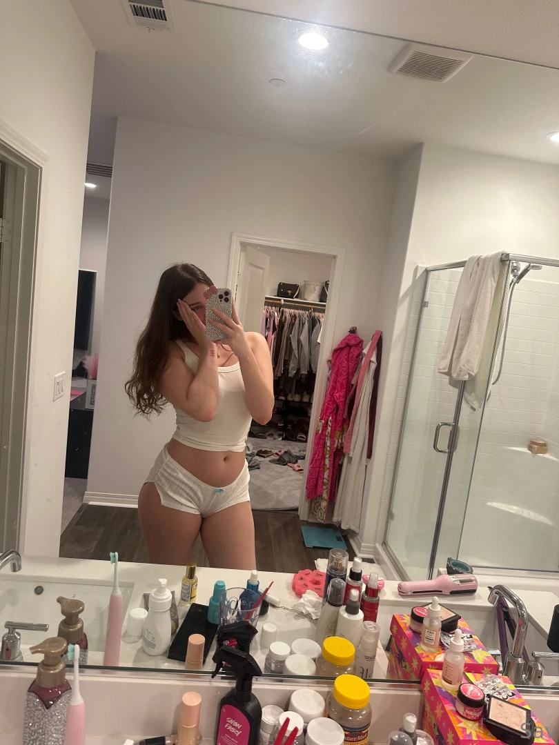 Cum play with me i wanna be naughty for you 