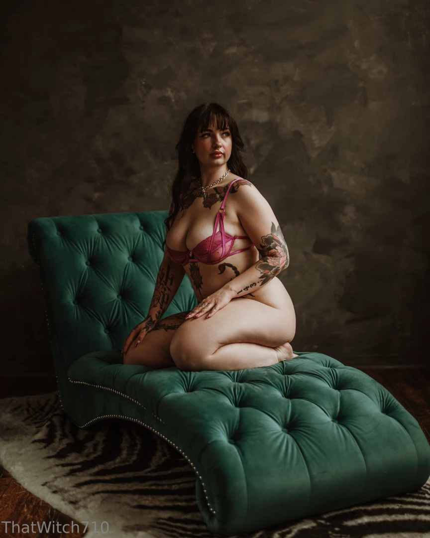 Do you want to see this set of photos turn explicit i spread wide open 