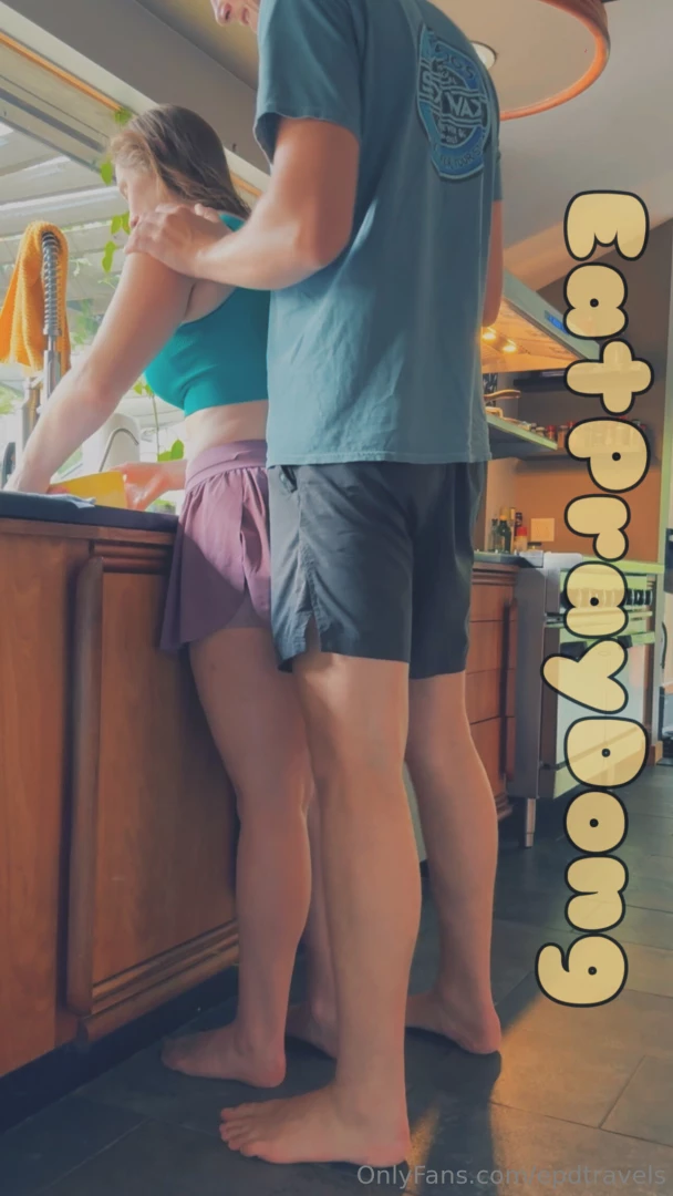 I love this video there i am just minding my own business washing 