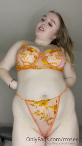 Finger bangin my pussy i m talking about exploring every inch of my