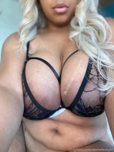 Happy titty tuesday part 582