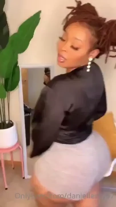 Do you want me to write your name on my huge tits or ass just 40 and i 