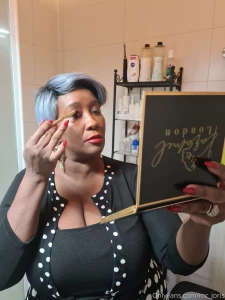 Join mistress madam___caramel her live stream now for the interview