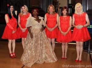 I love my sisters do you want to join them