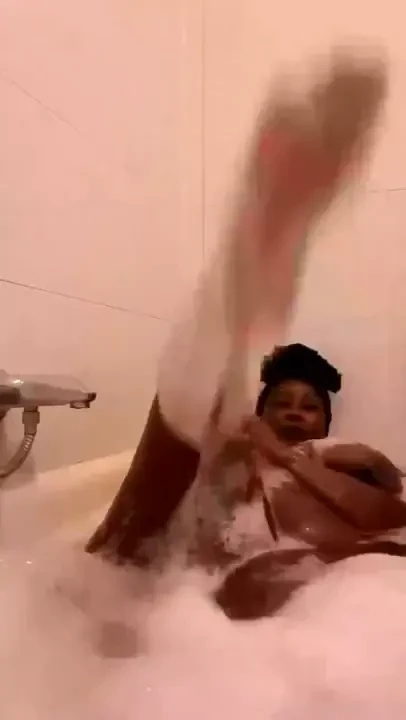 Stream started at 07 15 2020 05 33 pm mistress bathing 