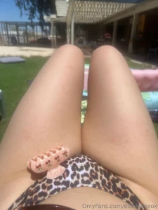 Do you want me to spread these legs