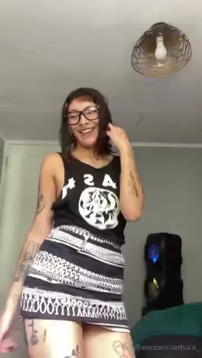 Despert con ganas de mover el poto part 2 
