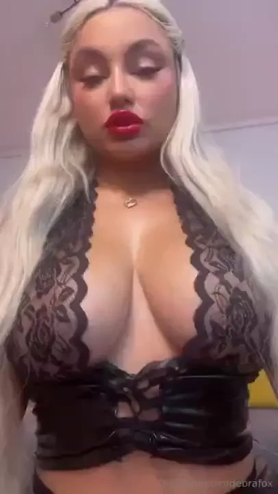 Jumpy tits 
