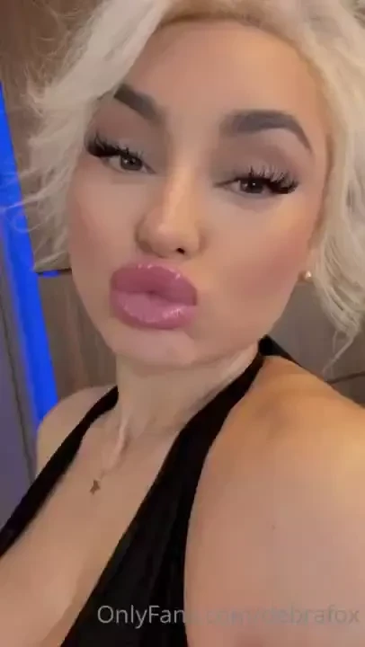 Kiss kiss kiss part 1 