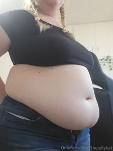 Belly pics in tiny jean short and tiny crop top part 4