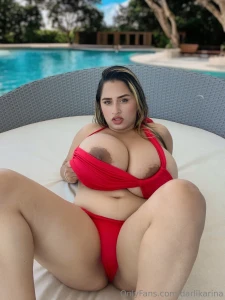 Could you rub some sunscreen on me part 1