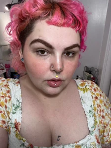 Anyone wanna give me a facial 3