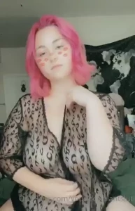 Who s ready for friday possible solo video or bath video