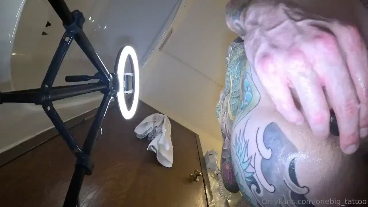 Watch me warm-up for the strapon fitting short video as i will drop part 1 