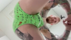 Starting my monday off right with a work out i know i already showed