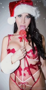 Hey babe i m doing something extra special this year for christmas i m