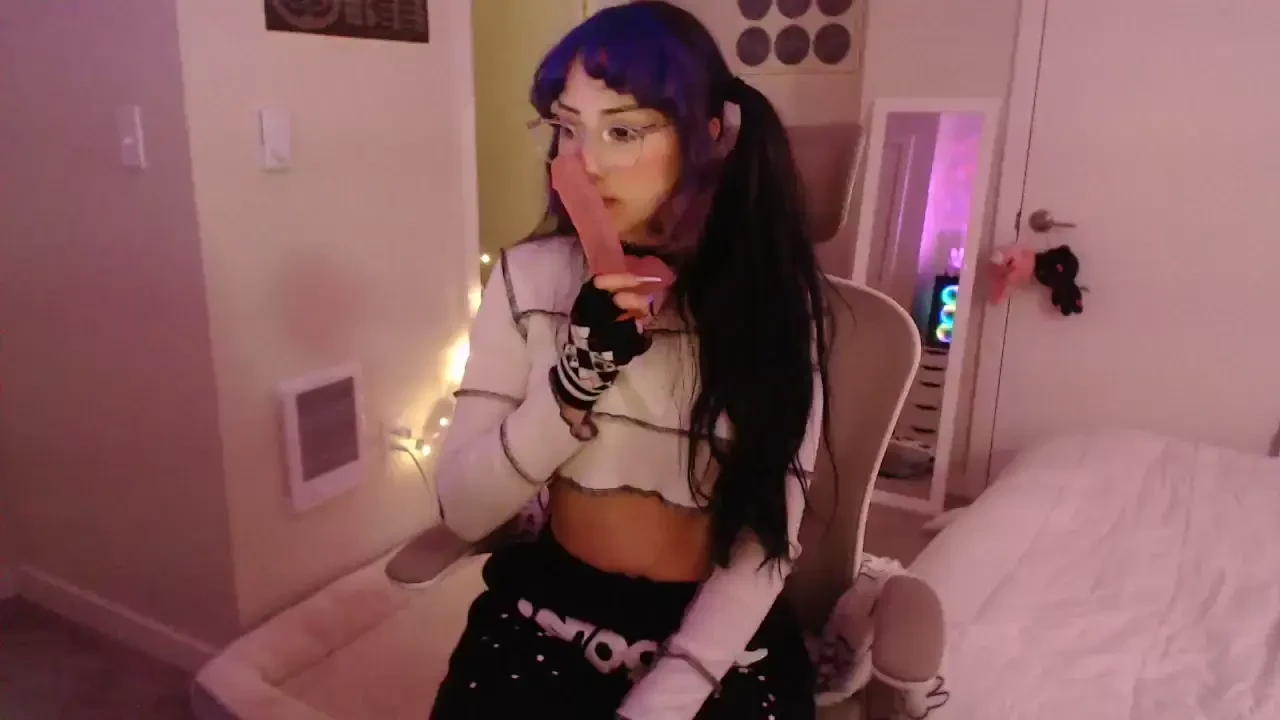 Hii everyone in place of doing a livestream tonight i m posting this 