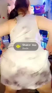 Shake shake shake it s not much but it s better than some hahaha