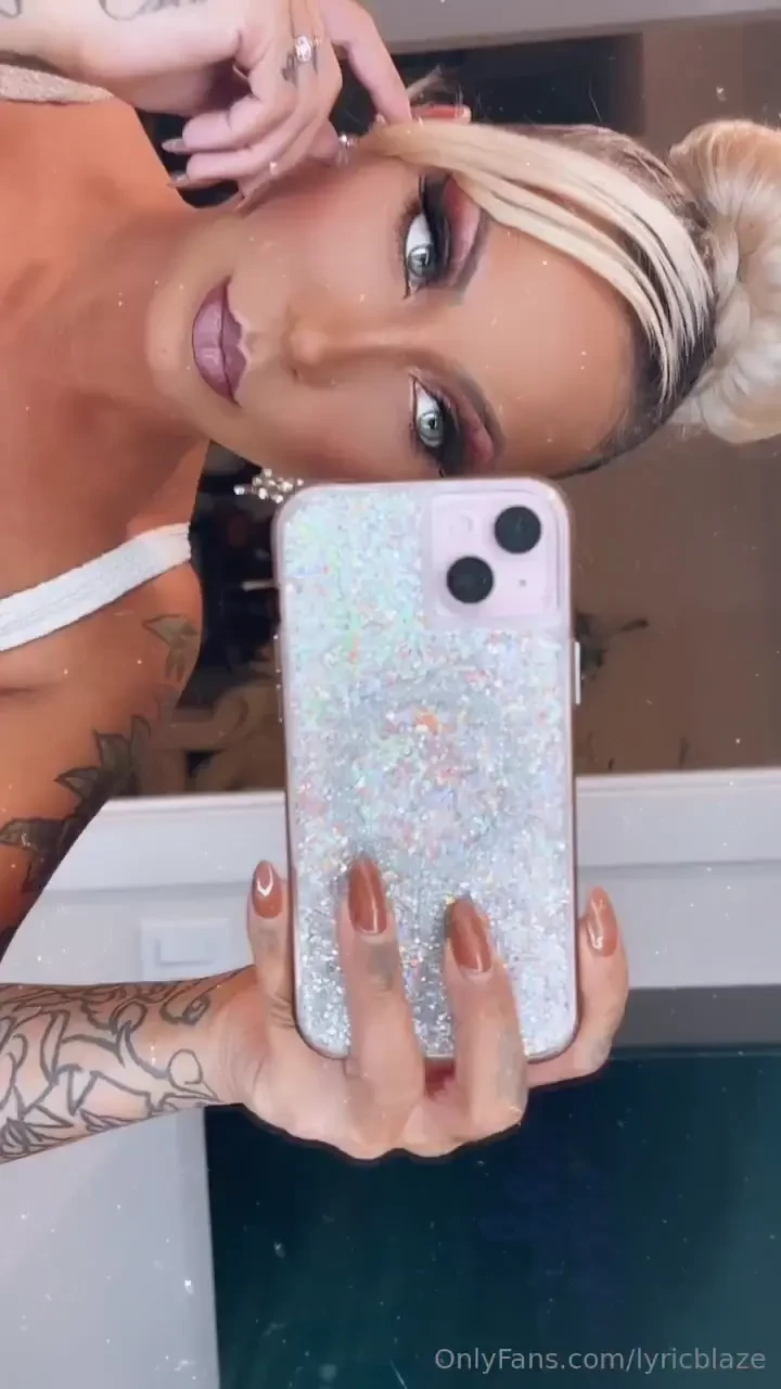 Getting outta town who s cuming 