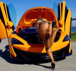 Orange and blue - ass and boobs my favorite combos my favorite shoot