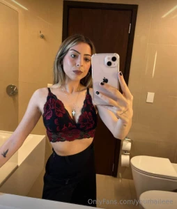 Still pretty and horny in 2025