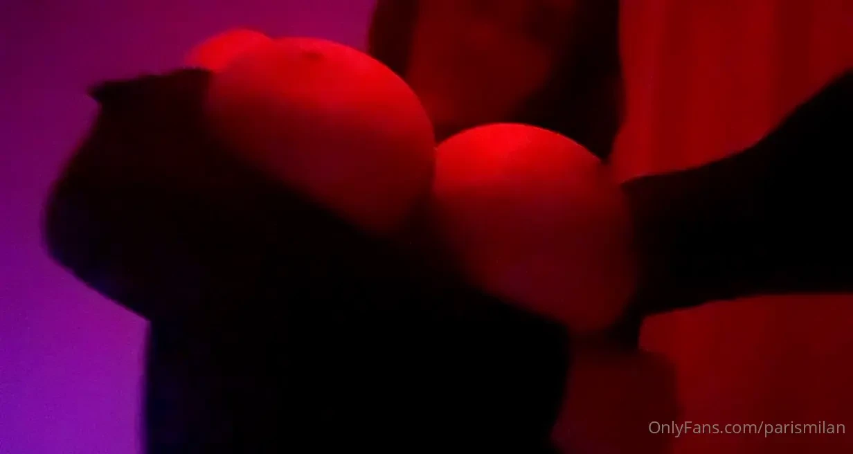 I love being under red lights 