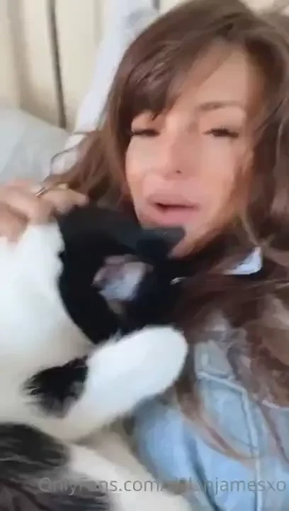 It s a good day to love pussy gooood moanin 