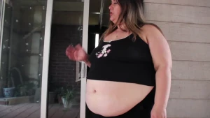 My mum has just moved into a new house and she hasn t had time to fix