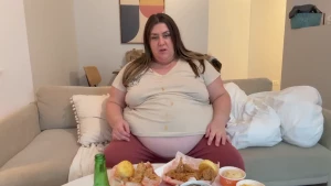 I am such a slobby fat pig now this video is a peek into my real life