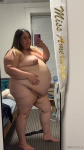 Full body shots make me look huge plus i m stuffed lol took these part 1