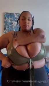 Please help me its 2 much tittie here