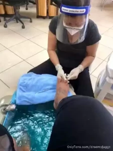 Stream started at 06 09 2020 03 27 pm for all my feet lovers what