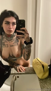 Hopping on for dm s right now i hope everyone has a great weekend