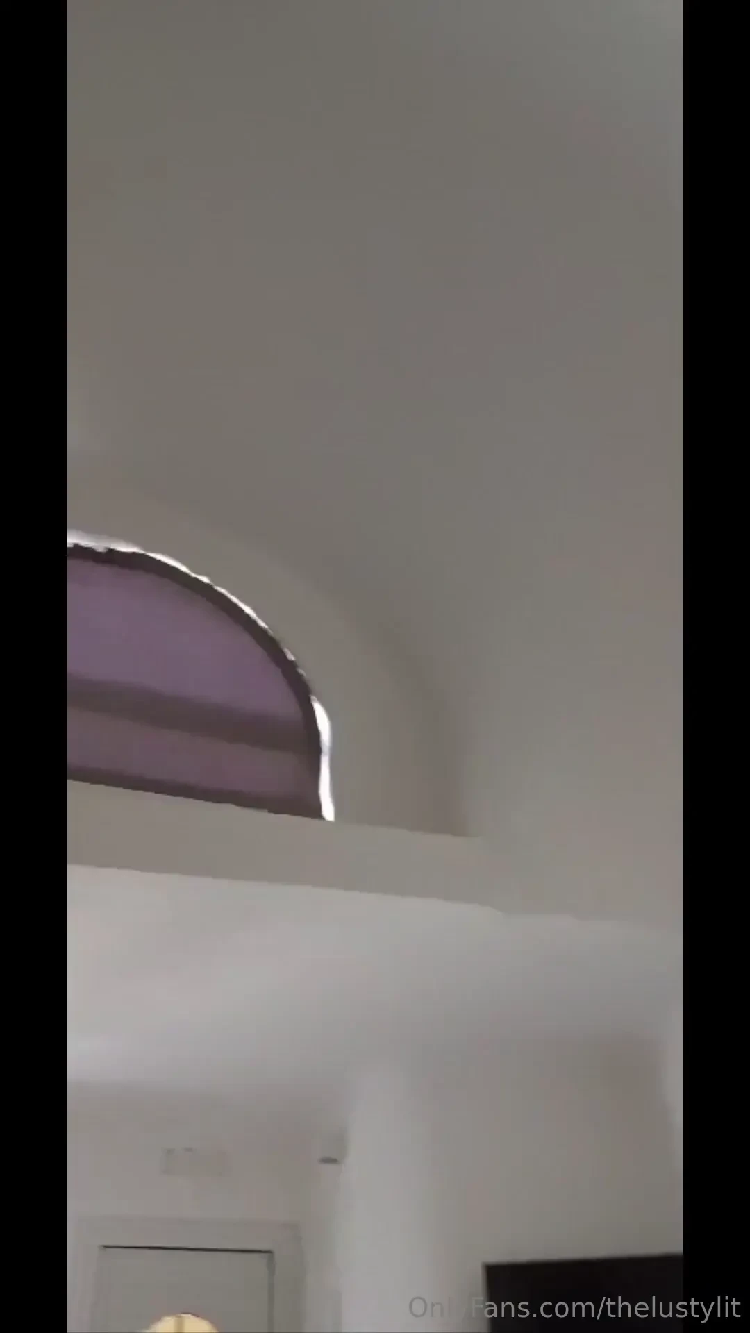 Alessia piange mentre le viene sfondato il culo ma lui troppo forte e part 1 