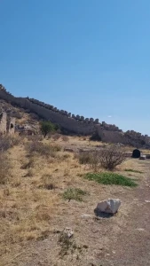 Acrocorinto bellissima una roccia di 600 metri d altezza che si erge